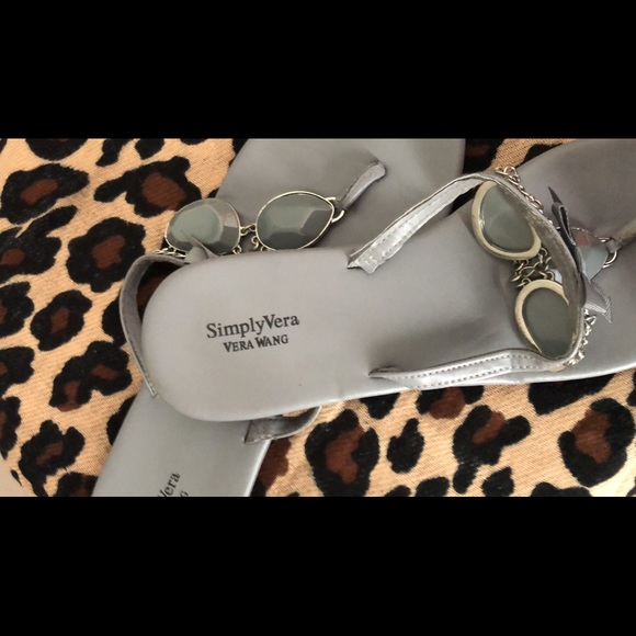 Simply Vera sandals - Picture 3 of 3